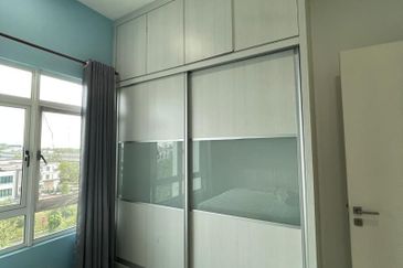 La Thea Residences @ 16 Sierra