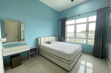 La Thea Residences @ 16 Sierra