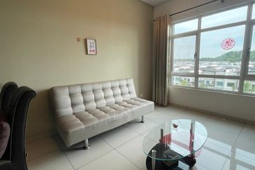 La Thea Residences @ 16 Sierra