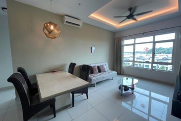 La Thea Residences @ 16 Sierra