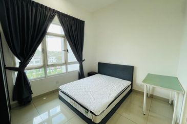 La Thea Residences @ 16 Sierra