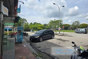 Taman Teluk Gedung Indah