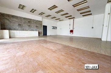 Gateway 16, Bandar Bukit Raja