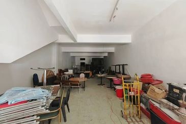 Bayu Tinggi Commercial Centre -Taipan