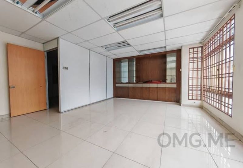 Bayu Tinggi Commercial Centre -Taipan