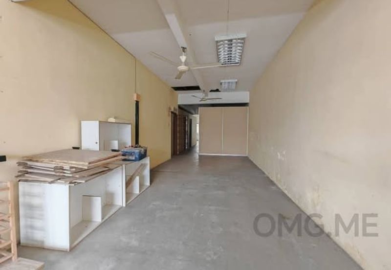 Bayu Tinggi Commercial Centre -Taipan