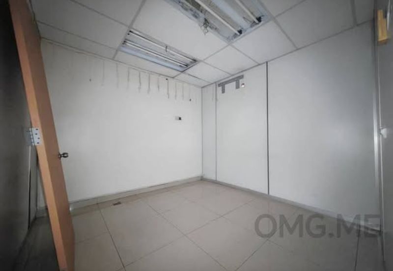 Bayu Tinggi Commercial Centre -Taipan