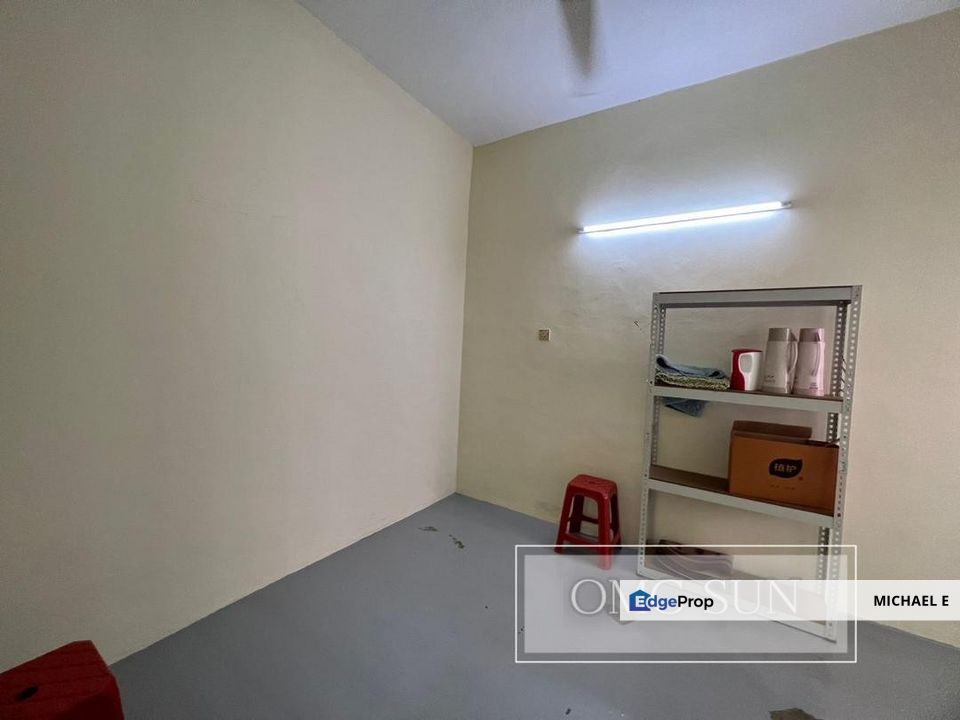 Taman Sri Andalas Klang Double Storey Renovated Move In Condition Facing SouthWest, Selangor, Klang
