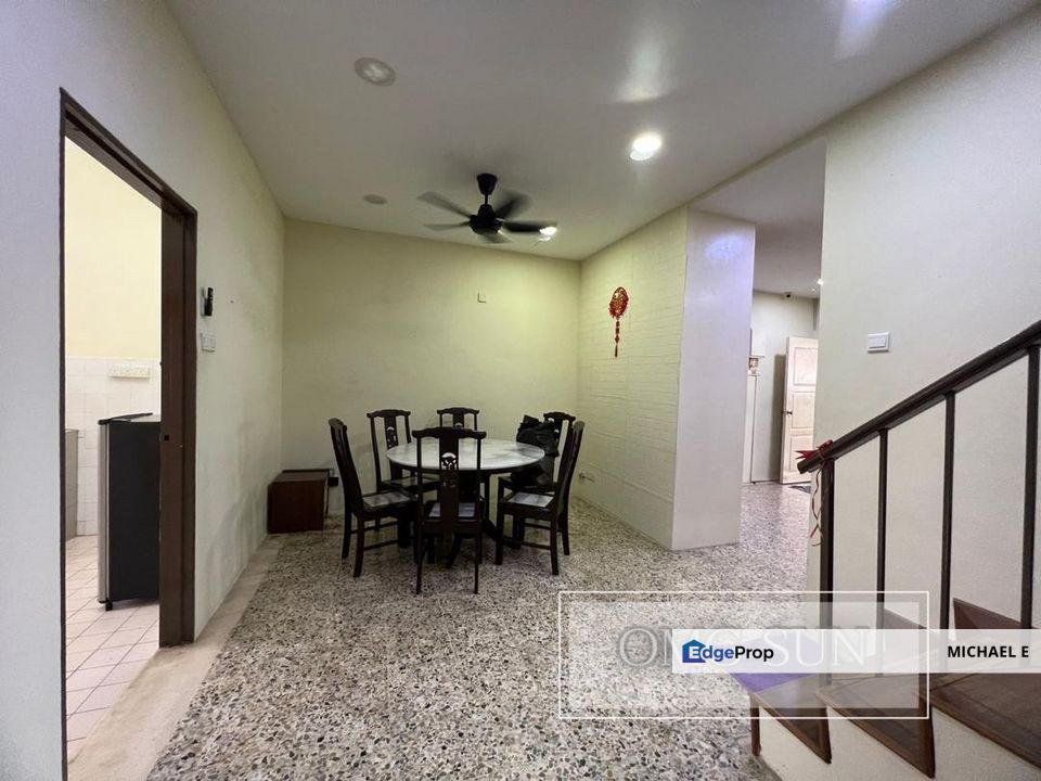 Taman Sri Andalas Klang Double Storey Renovated Move In Condition Facing SouthWest, Selangor, Klang