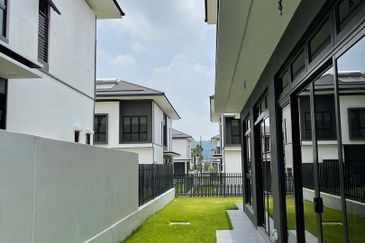 Dremien @ Eco Ardence