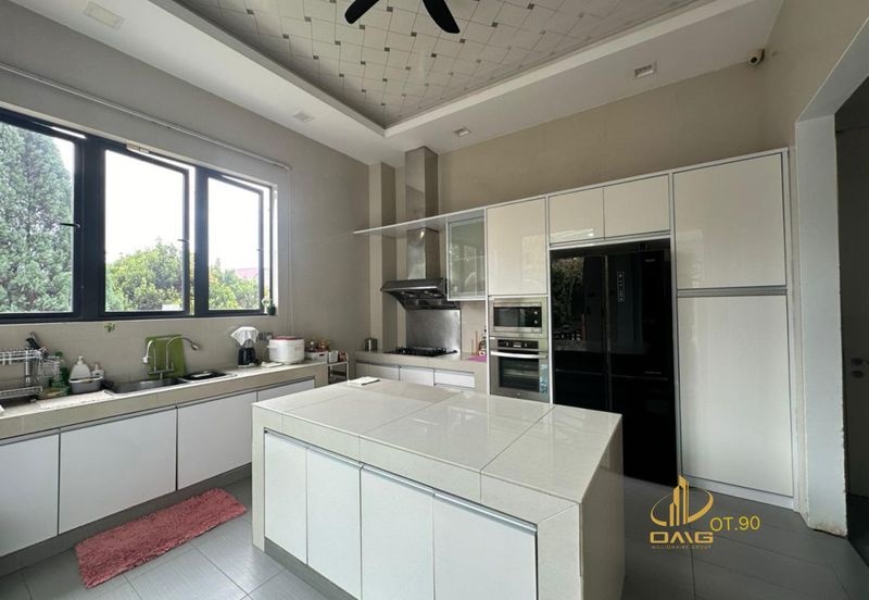 Seksyen 33, Shah Alam