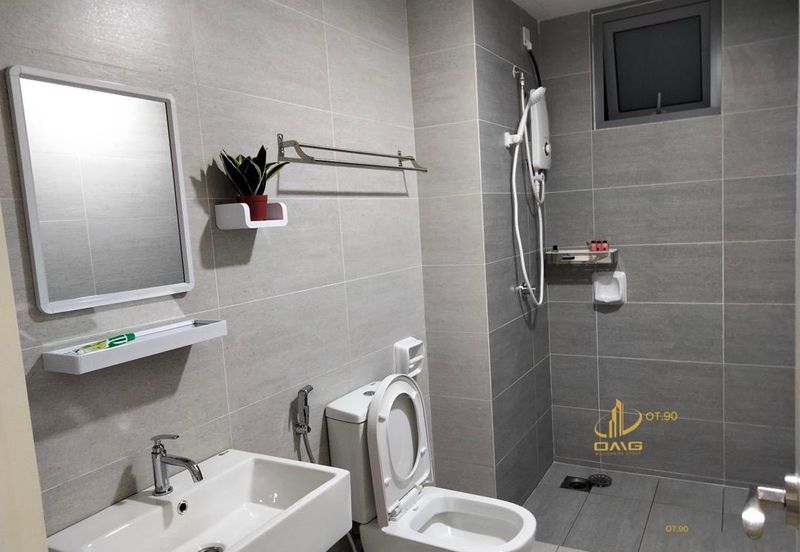 Gravit8 @ Klang South