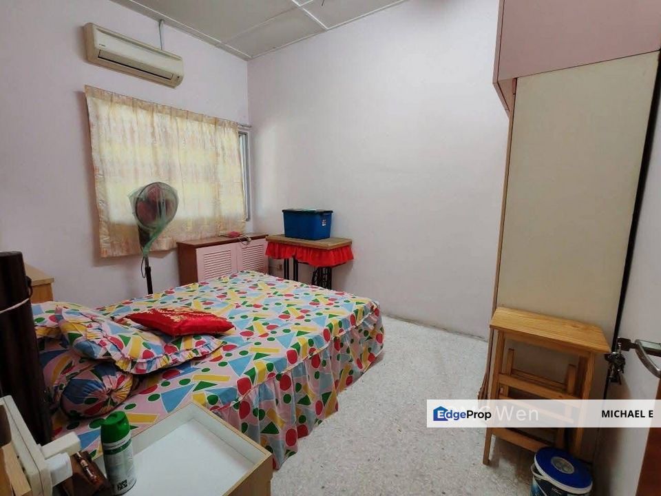 Full 100% Loan Available Taman Klang Utama SIngle Storey Renovated Move In Condition, Selangor, Klang