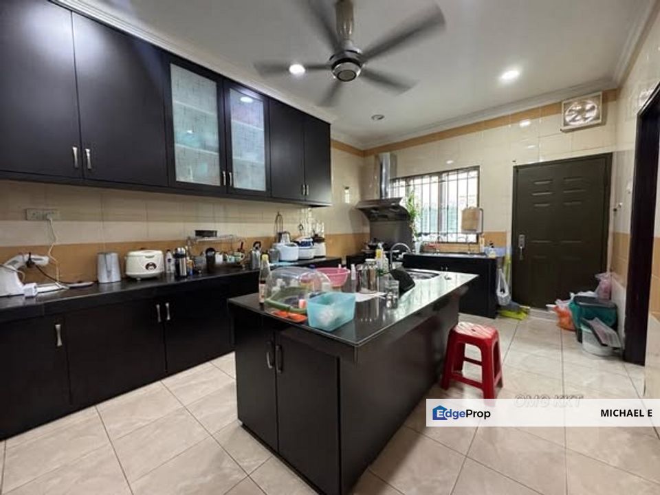 Batu Belah KLang Jalan Sentosa Double Storey Renovated Move In Condition, Selangor, Klang