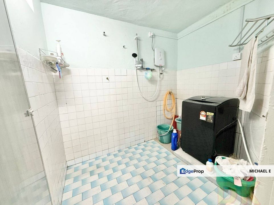 Full Loan Available Taman Sri Andalas Single Storey Good Move In Condition, Selangor, Klang