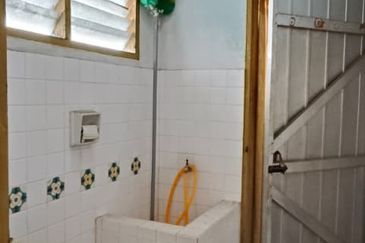 Taman Mulia, Banting