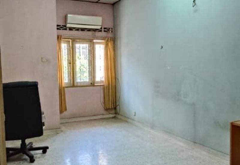 Taman Mulia, Banting