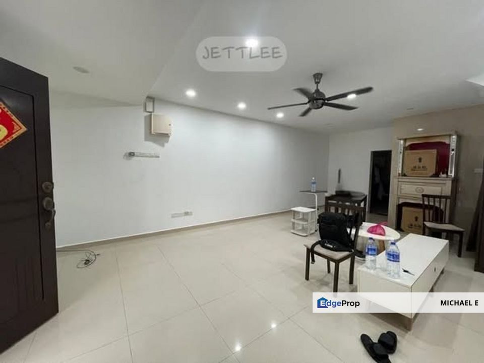 Taman Klang Utama Double Storey Renovated Unit Move In COndition Full Loan Available, Selangor, Klang