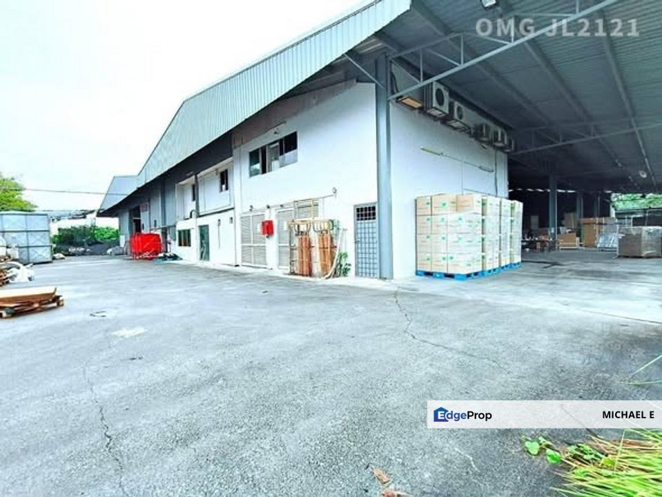 Olak Lempit Banting Kuala Langat Medium Industry Warehouse Factory Floor Loading 3 Ton Power Supply 500 amp, Selangor, Banting