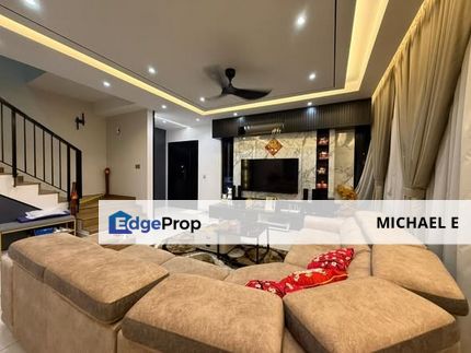 Bandar Bukit Raja Klang Ayra Double Storey Endlot Renovated Furnished Move In Condition, Selangor, Klang