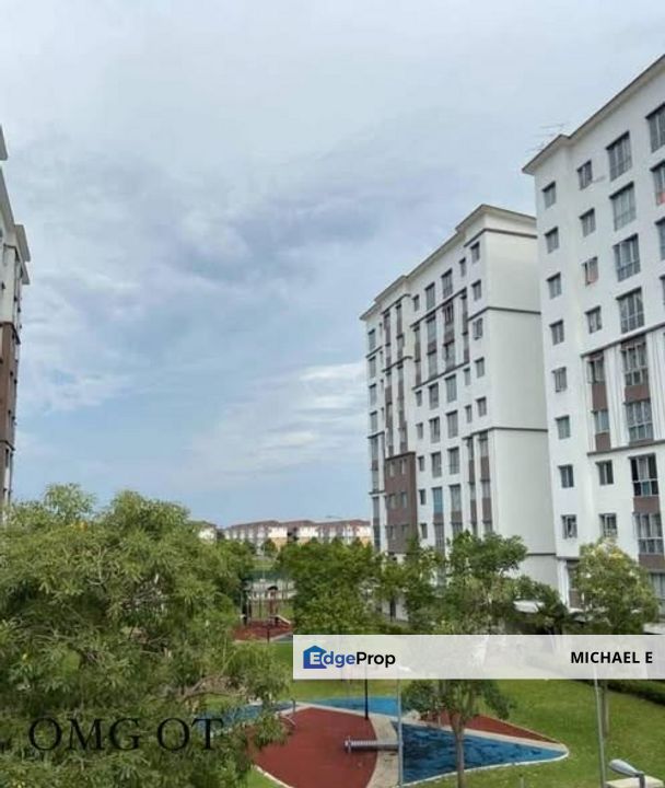 Azaria Apartment Bandar Parklands Ground Floor Full Loan Available Basic Unit, Selangor, Klang
