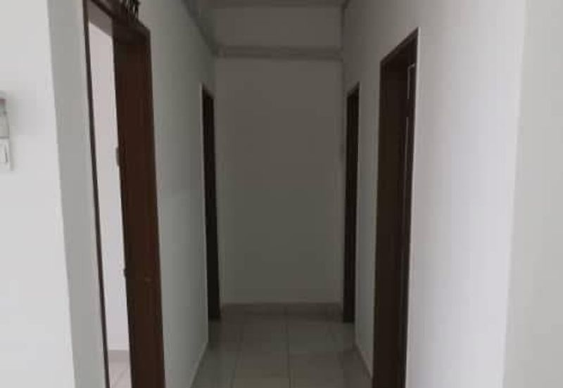 Azaria Apartment @ Bandar Paklands