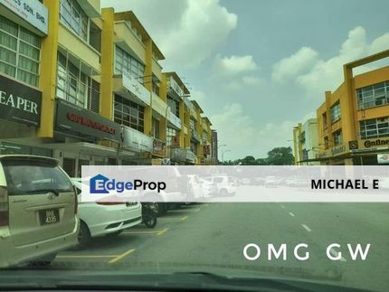 Facing Main Road Prime Location Bayu Tinggi Klang Triple Storey Shoplot Good Investment, Selangor, Klang