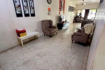 Taman Tepi Sungai ( Taman Teluk Pulai Indah )