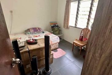 Taman Tepi Sungai ( Taman Teluk Pulai Indah )