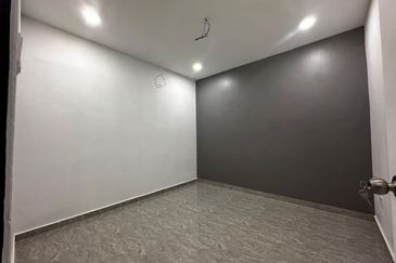 Taman Tepi Sungai ( Taman Teluk Pulai Indah )