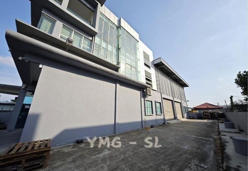 Jalan Bukit Kemuning