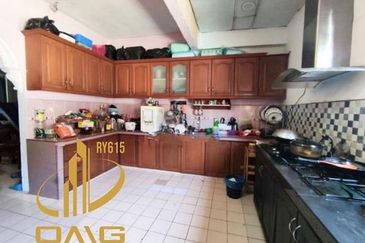 Taman Makmur, Telok Panglima Garang