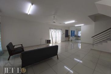 Taman Jenjarom Permai