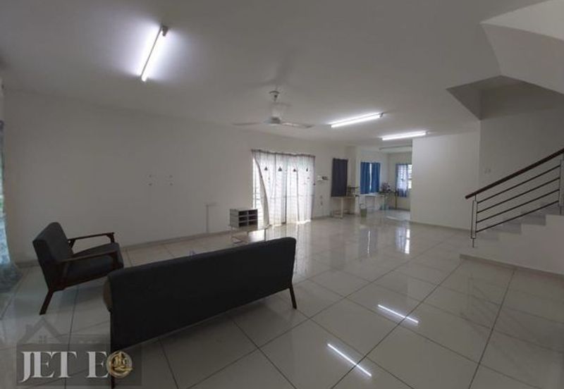 Taman Jenjarom Permai