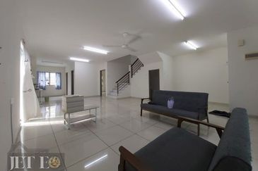 Taman Jenjarom Permai