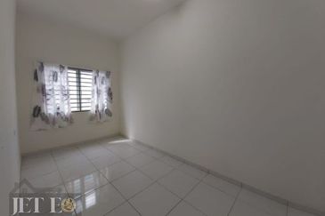 Taman Jenjarom Permai