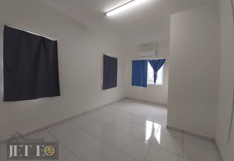 Taman Jenjarom Permai