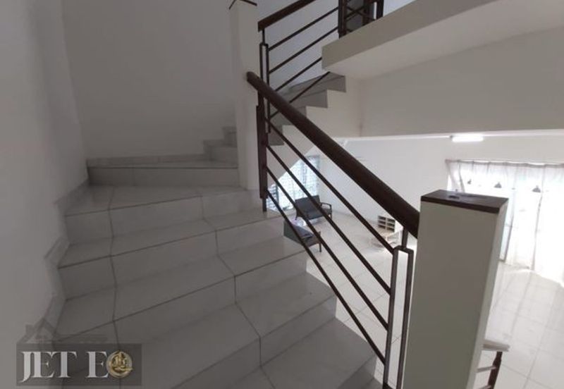 Taman Jenjarom Permai