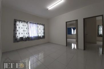 Taman Jenjarom Permai