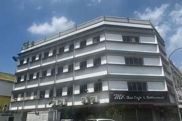 Limited Unit Port Klang 4 Storey Corner Shoplot Freehold Prime Location Best Buy Value