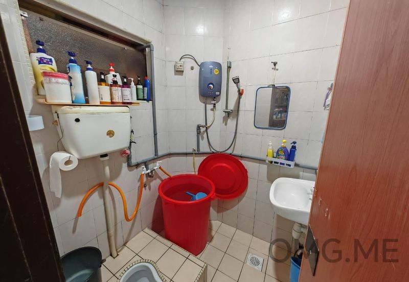 Taman Gembira, Jenjarom