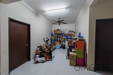 Taman Gembira, Jenjarom