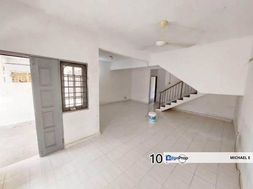 Full Loan Pekan Meru Klang Double Storey Endlot Basic Unit Good Condition Best Buy Value, Selangor, Klang
