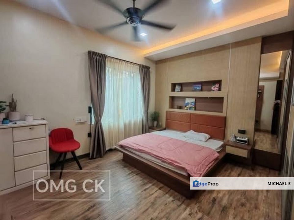 Banting Kuala Langat Double Storey Semi D Renovated Extended Move In Condition Best Buy, Selangor, Banting