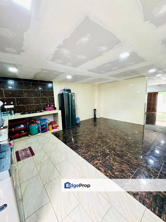 Taman Tampoi Indah Jalan Titiwangsa 2 Storey Endlot House For Sale, Johor, Tampoi