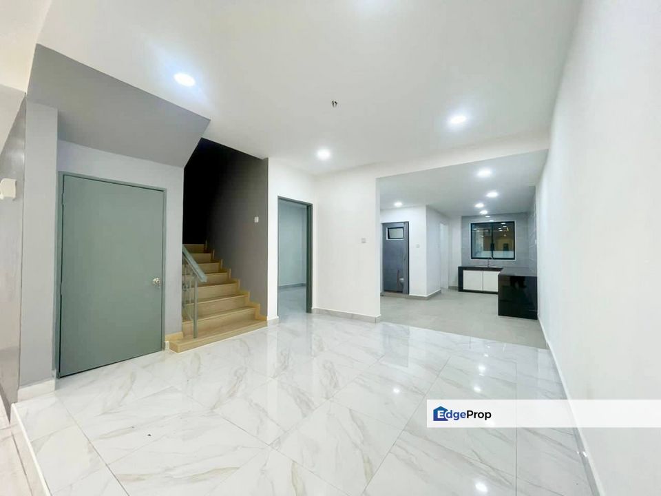 Perling, Jalan Permata 1 Taman Permata 2.5 Storey Terrace House For ...