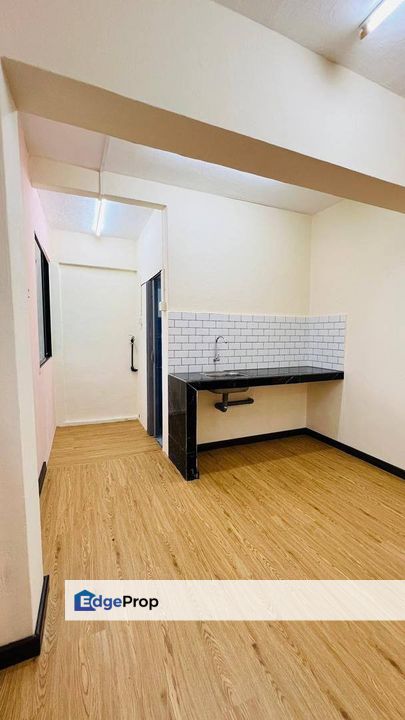 Taman Tampoi Utama Low Cost Flat For Sale, Johor, Tampoi