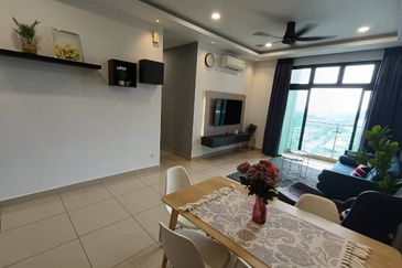 D'Summit Residences @ Kempas Utama