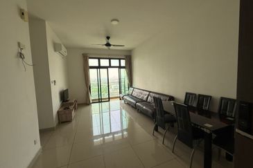 D'Summit Residences @ Kempas Utama