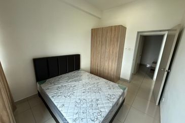 D'Summit Residences @ Kempas Utama